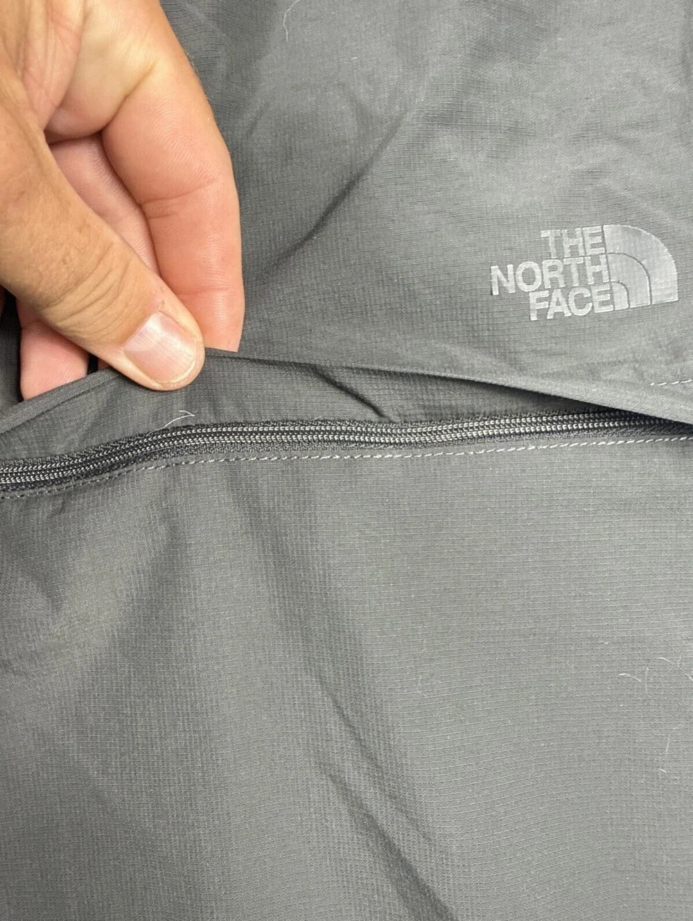 North Face Men 38x30 Gray Gorpcore Paramount Trail Convertible Pant Short Hiking